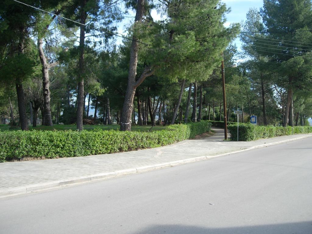 Hotel Prigipikon Suites And Sofites Loutra Ipatis Exterior photo