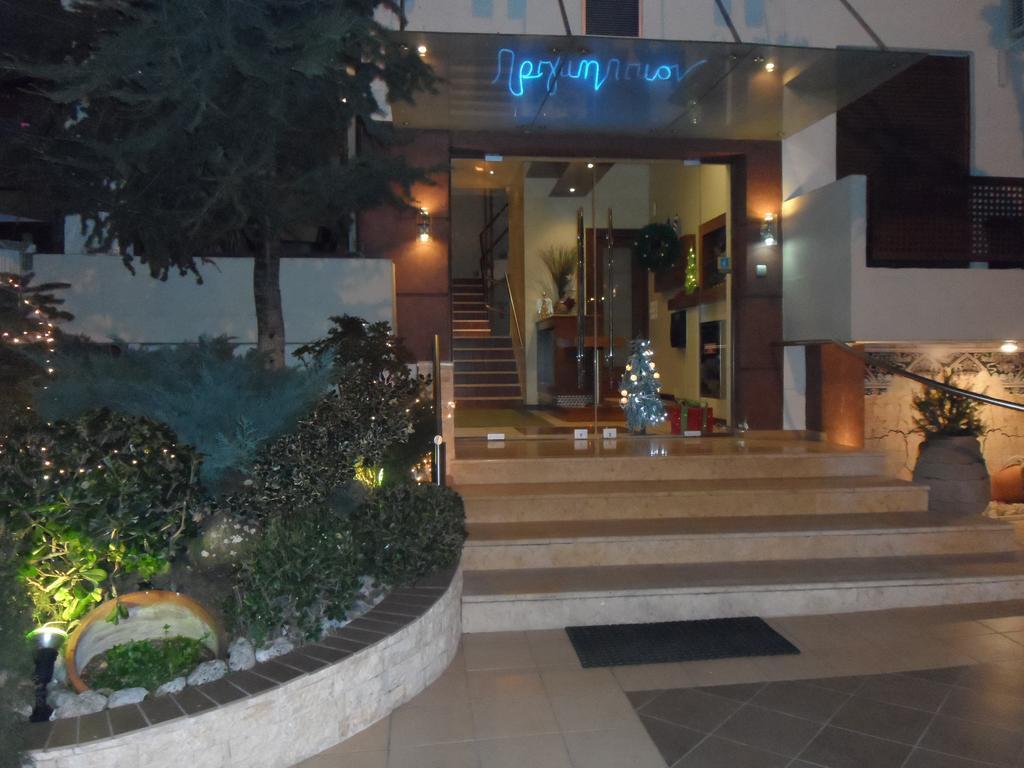 Hotel Prigipikon Suites And Sofites Loutra Ipatis Exterior photo